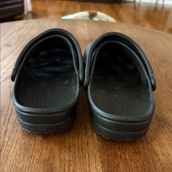CROCS Classic Black Slip-On Clog with Heel Strap